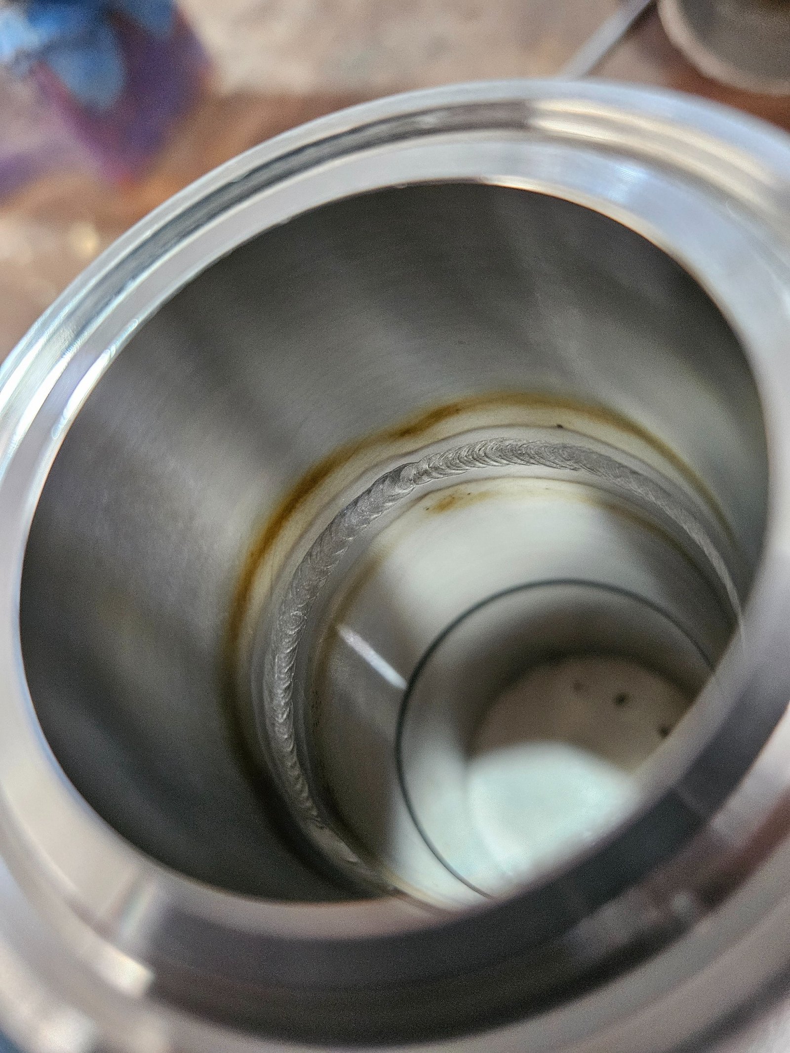 Soldadura sanitaria interior en acero inoxidable para industria alimenticia